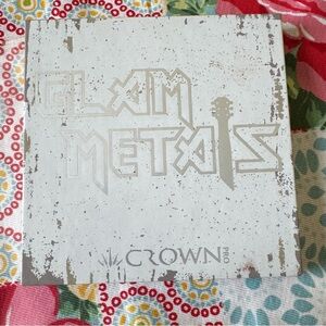Crown Pro Glam Metals Eyeshadow Palette